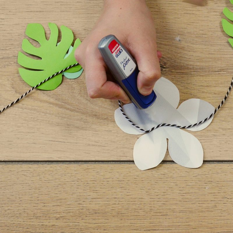 diy tuto fleur en papier guirlande ete patron monstera