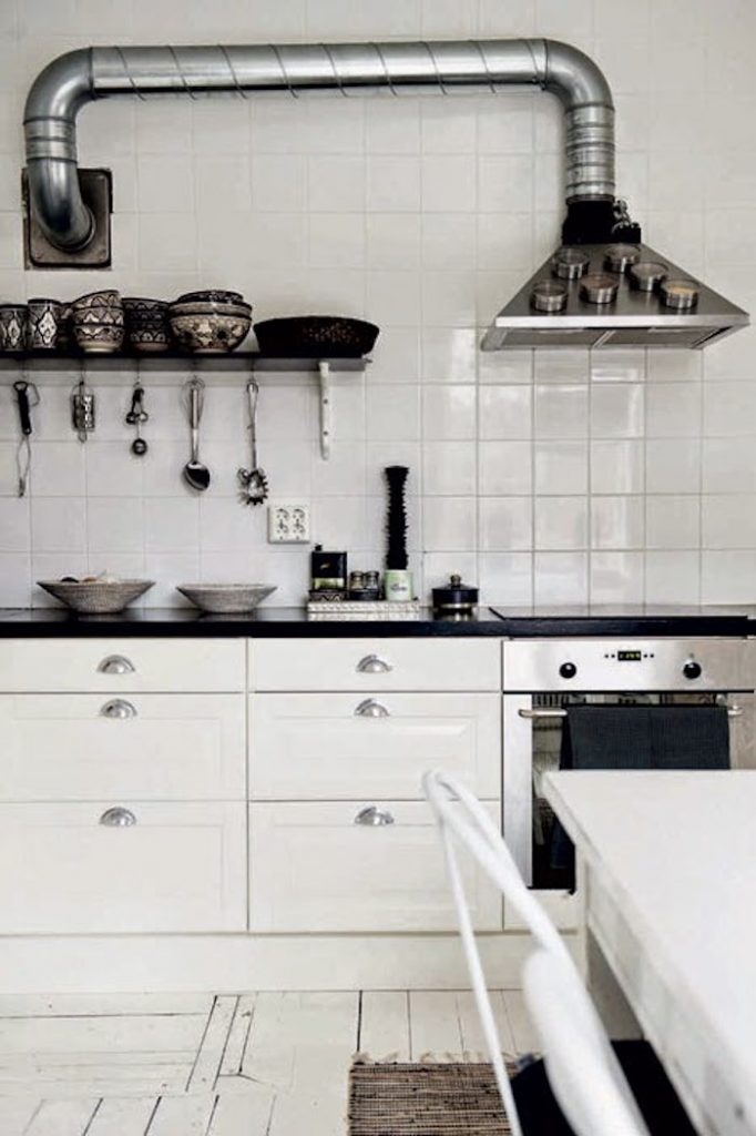 maison noir et blanc cuisine