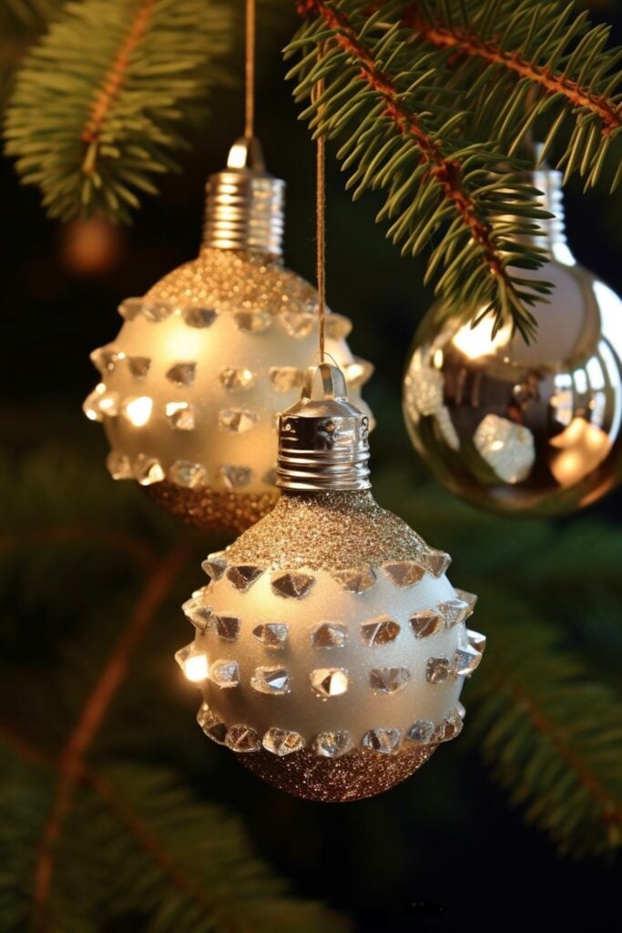 Noël écologique décoration ampoule LED upcycling