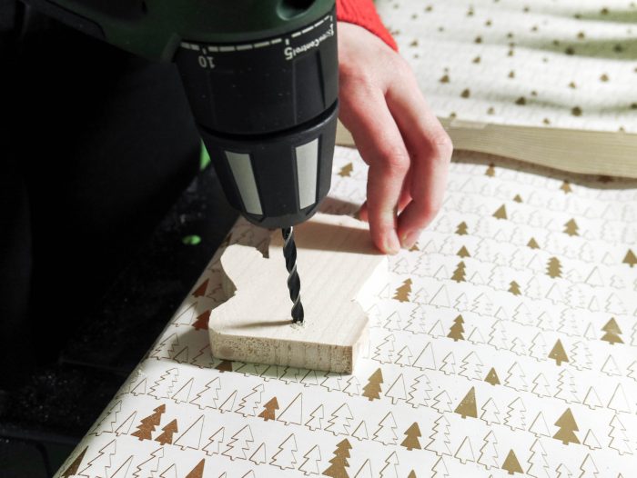 Déco de Noël diy en bois clem around the corner perceuse