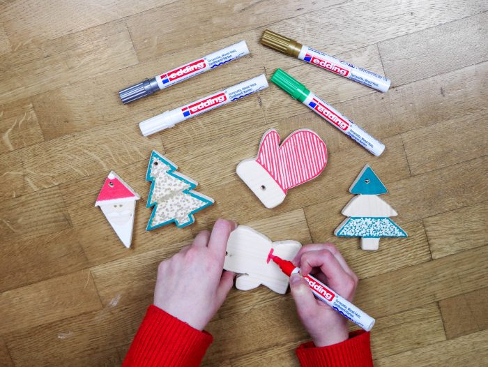 Déco de Noël diy en bois clem around the corner dessin edding