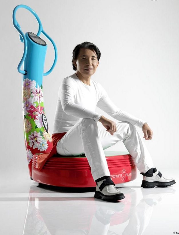 machine de sport design power plate kenzo takada bleu flower