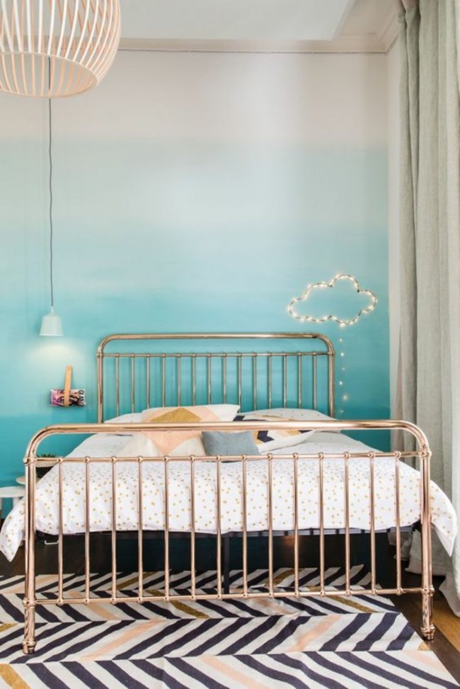 couleur de chambre ombre degrade bleu clair dore or