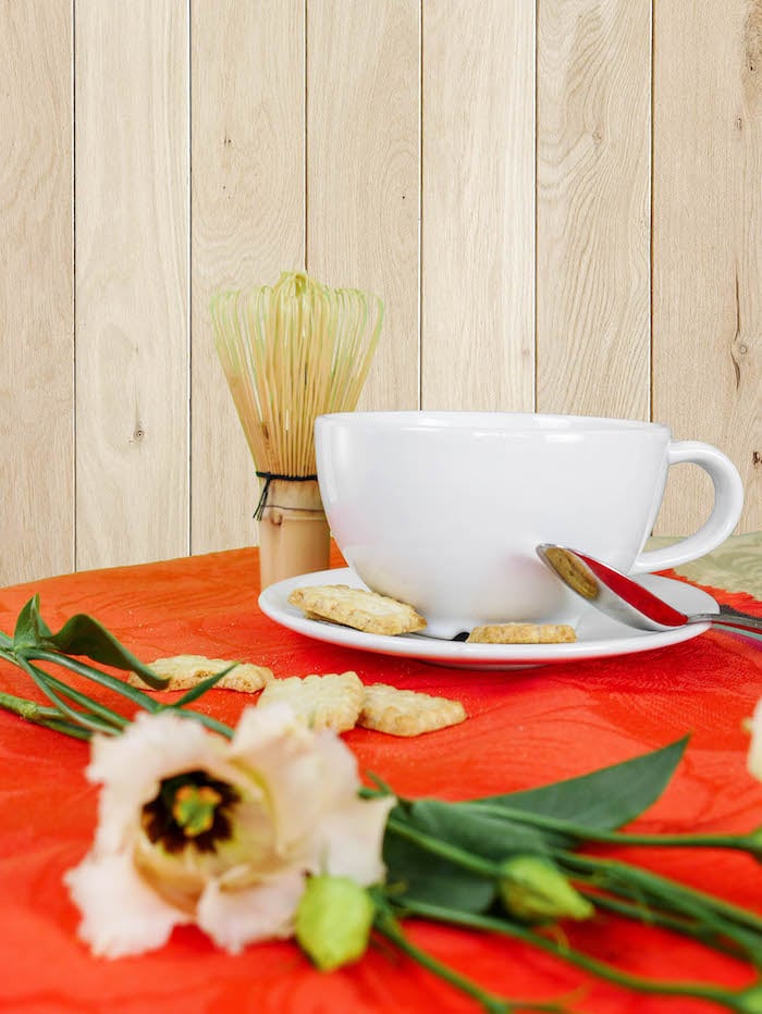 comment preparer le the matcha recette fouet recette feuilles tasse biscuits