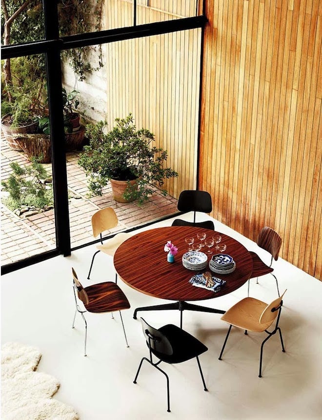 maison eames chaise bois plywood salle a manger retro