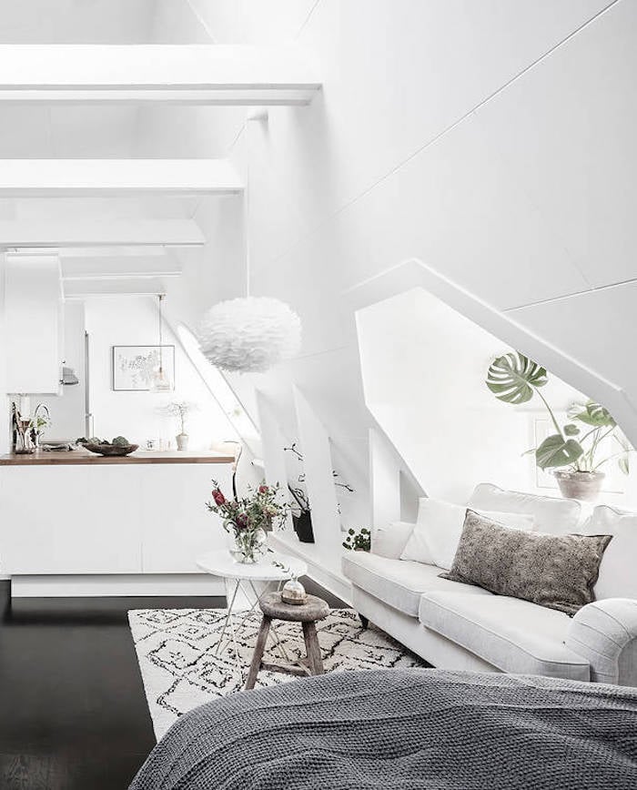 petit appartement blanc vue cuisine