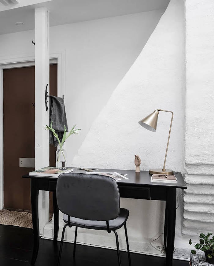 petit appartement blanc bureau entrée