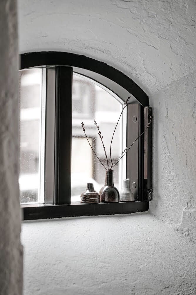 decoration hipster fenetre ovale sous les toits clem around the corner