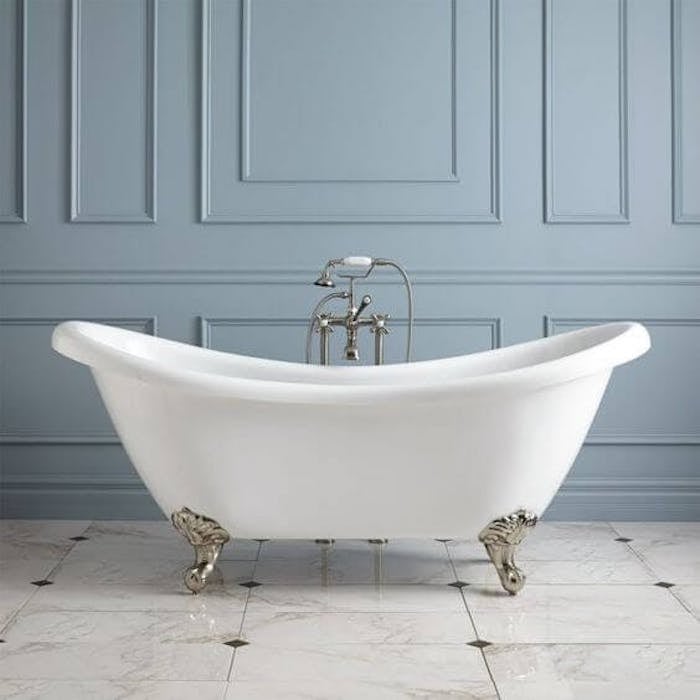 bleu glacier baignoire mur bois