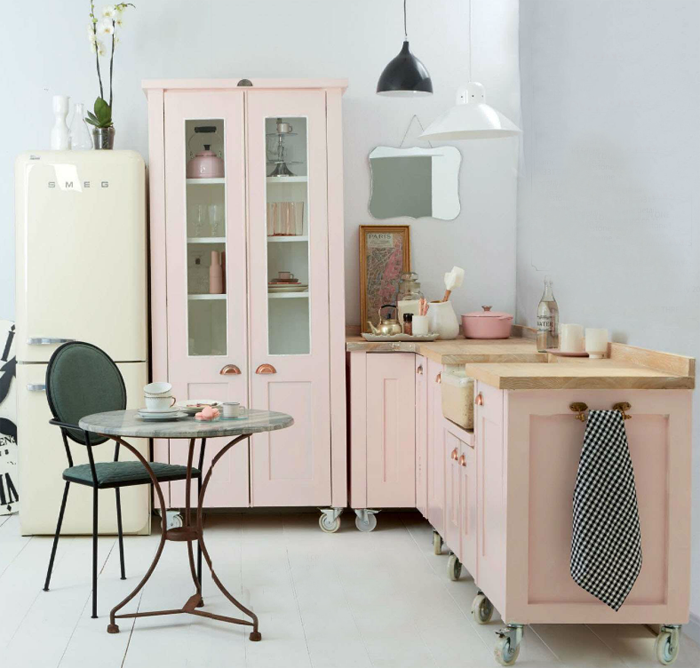 cuisine démontable amovible rose pastel smeg roulettes clem around the corner