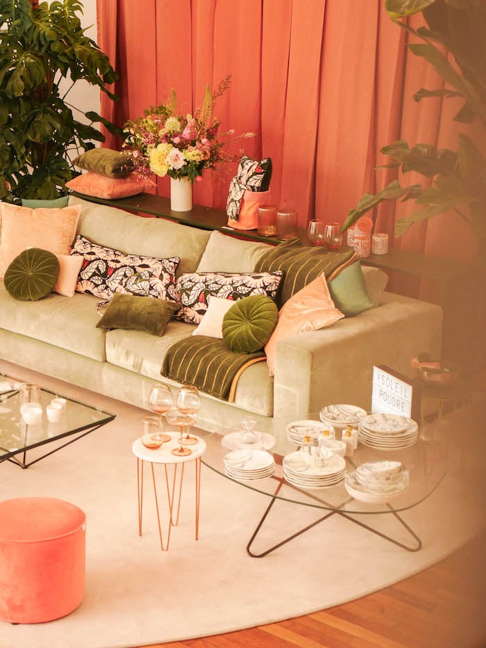 monoprix déco 2018 2019 blog déco clemaroundthecorner blush canape salon floral jungle