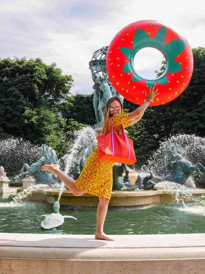 plage a paris le jacquard français fraise robe jaune blog déco clemaroundthecorner sac fontaine paris