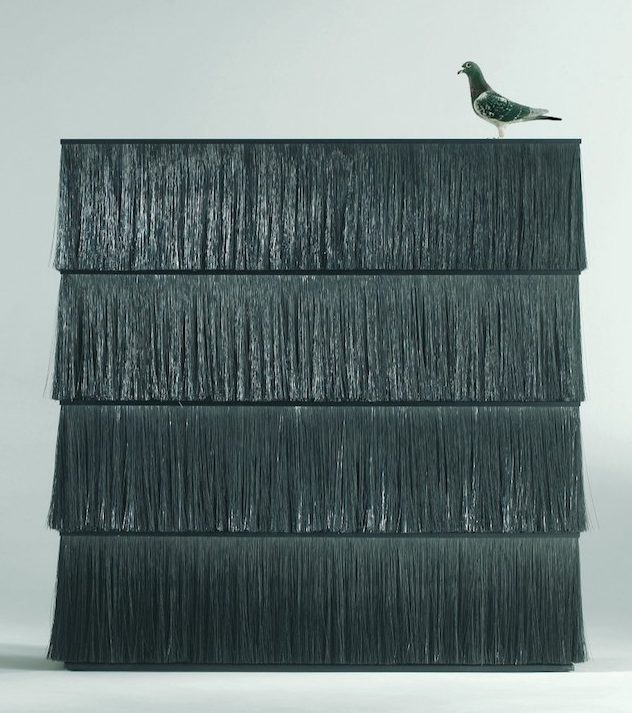 armoire brosse deco a frange moustage blog clemaroundthecorner