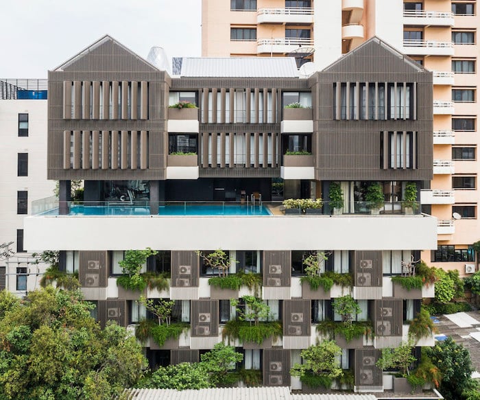 appartements à bangkok piscine bâtiment