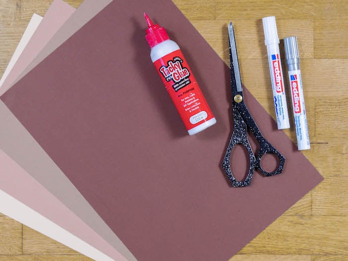 activité facile maitresse diy enfant marque page matériel