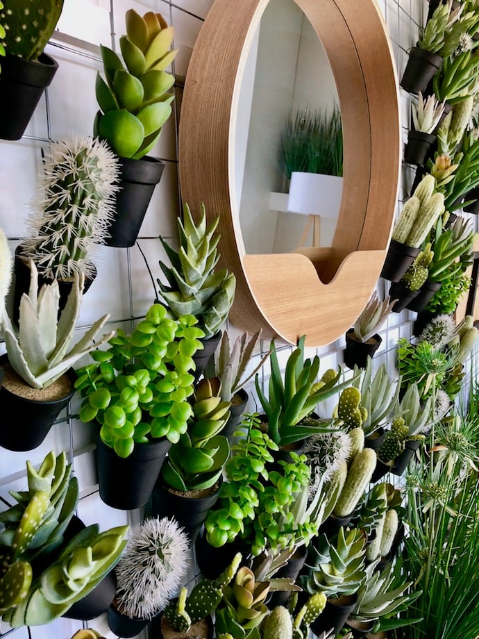 meubles mur cactus plante succulente grillage pegboard - Blog déco - Clem Around The Corner