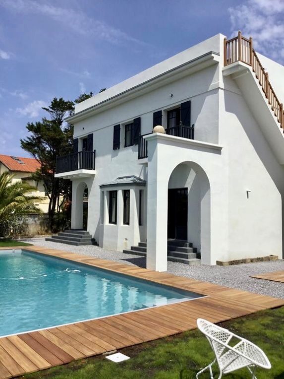 villa avec rooftop à Biarritz maison art déco architecture blog clemaroundthecorner