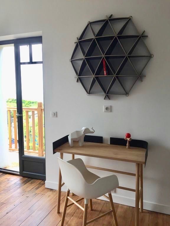 villa avec rooftop à Biarritz coin bureau scandinave gris blog déco clemaroundthecorner