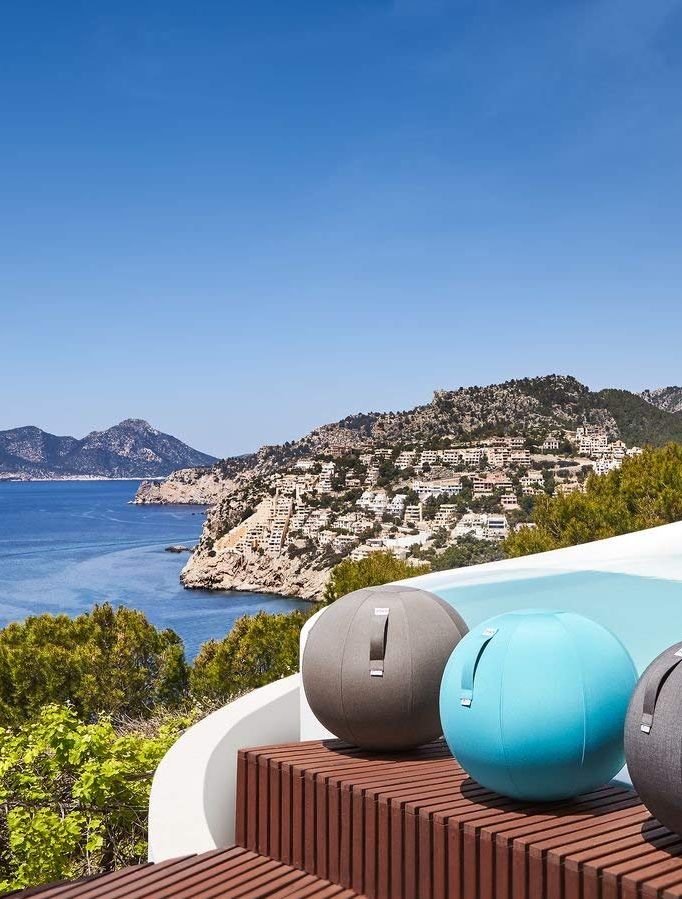 vluv ballon siège yoga extérieur - blog déco - Clem Around The Corner