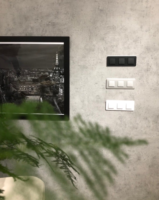 mur béton ciré interrupteur wireless design noir mat - blog déco - clem around the cornermur béton ciré interrupteur wireless design noir mat - blog déco - clem around the corner