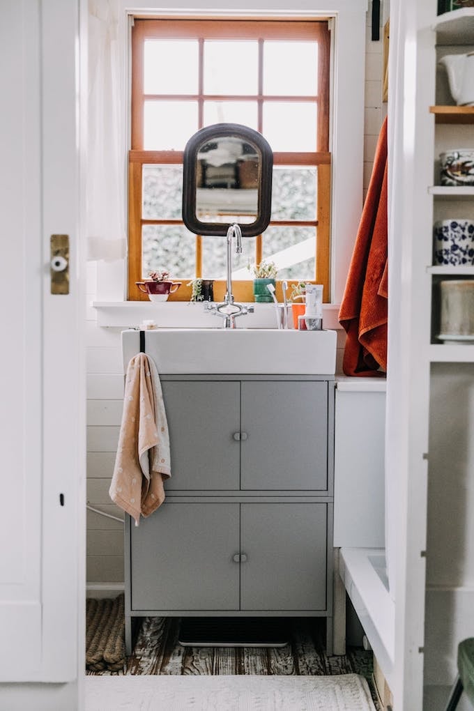 petite maison simple diy ikea meuble salle de bain roulotte customisation