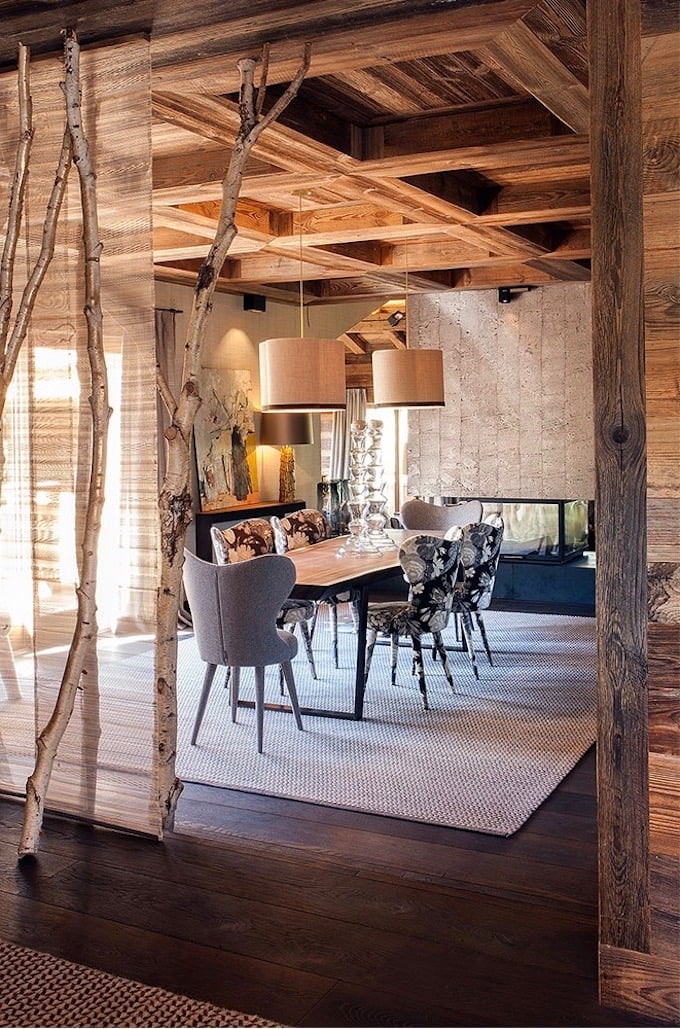 chalet du Père Noël Megève salle à manger bois - blog déco - clem aroud the corner