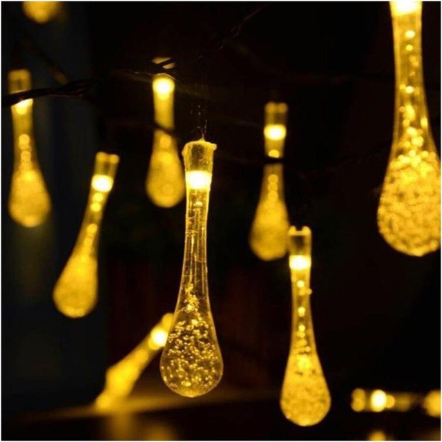 deco de Noel exterieure pas chere guirlande - blog déco - clemaroundthecorner