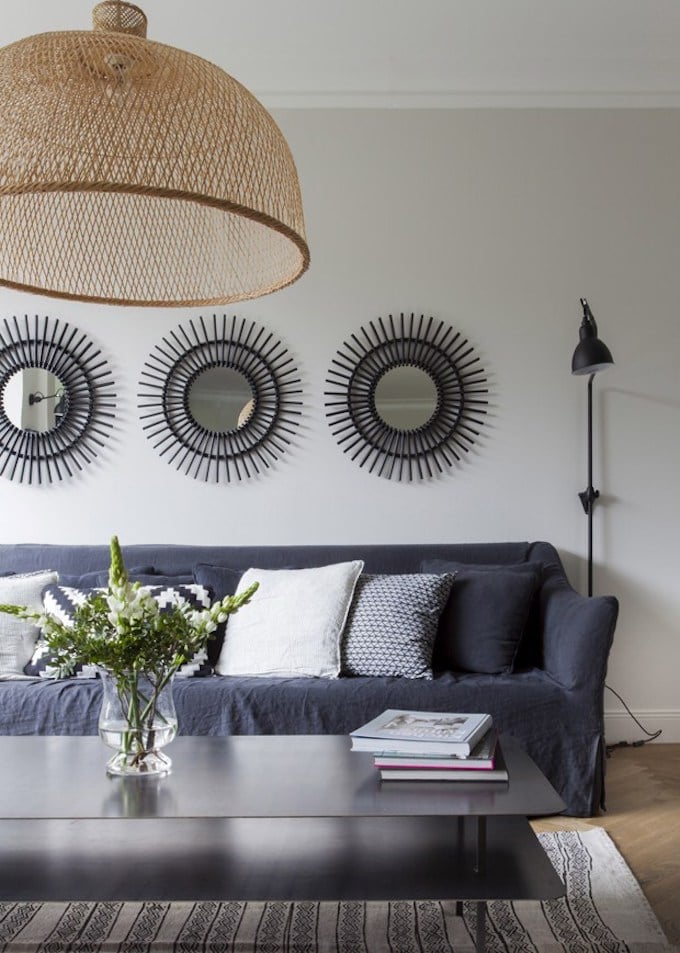 bohème scandinave salon miroir soleil noir lustre osier suspension bambou ethnique blog déco clem around the corner