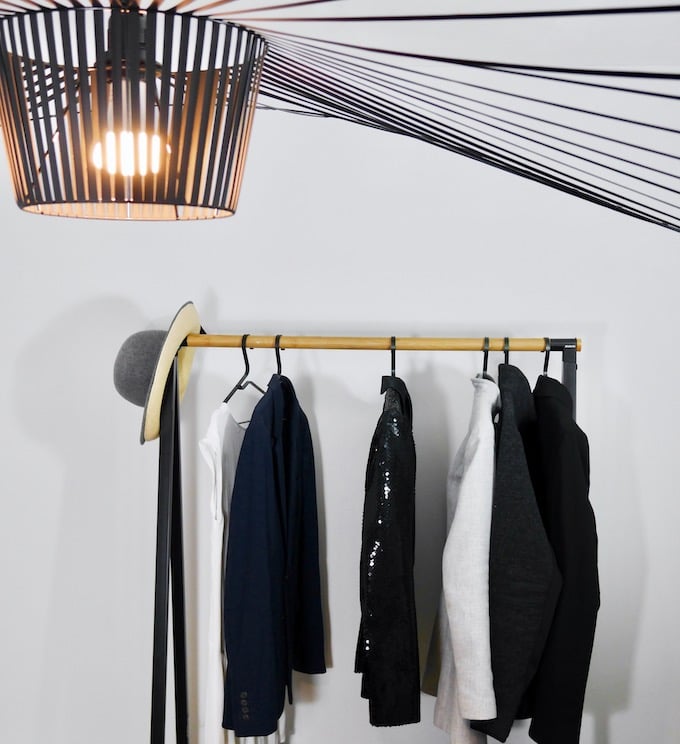tancarville design etendre son linge avec style penderie ouverte lampe vertigo déco - Clem around the corner