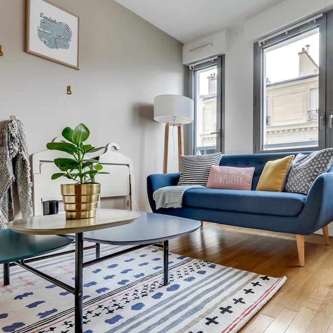 studio transformé en 2 pièces salon cosy scandinave étudiant appartement - blog déco - clem around the corner