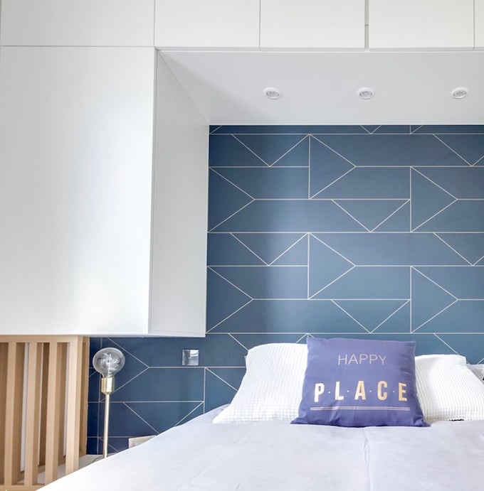 dressing malin tête de lit rangement sur-mesure studio transformé en 2 pièces - blog déco - clem around the corner