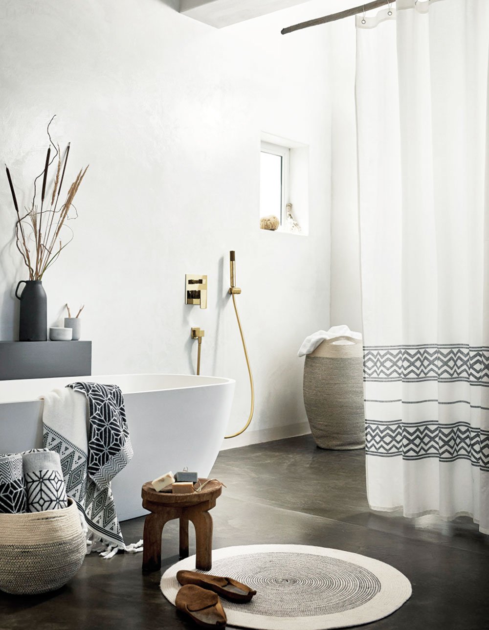 tapis rond salle de bain bois - blog déco - clem around the corner