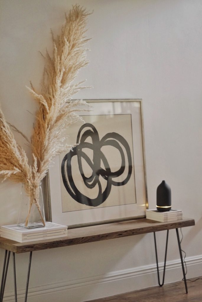 l herbe de la pampa tableau artsy banc bois décoration - blog déco - clem around the corner