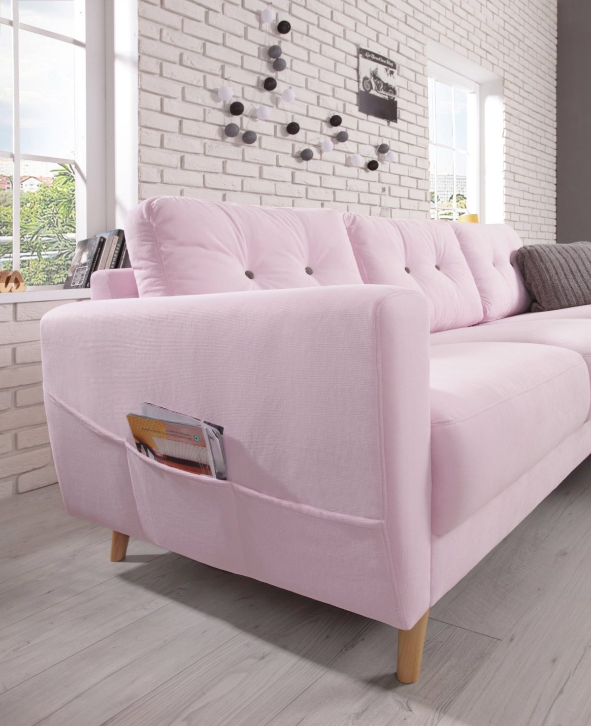 millennial pink canapé coffret bouton bois salon - blog déco - clem around the corner