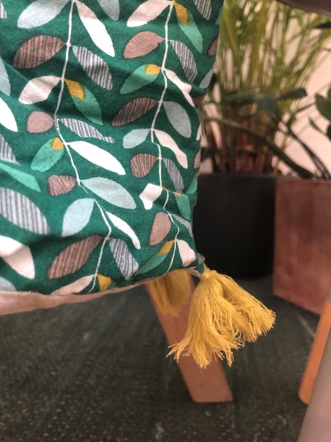 la nature inspire la deco plaid pompon - blog decoration - clem around the corner