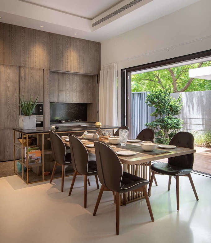 villa tropicale cuisine ouverte invisible - blog déco - clem around the corner