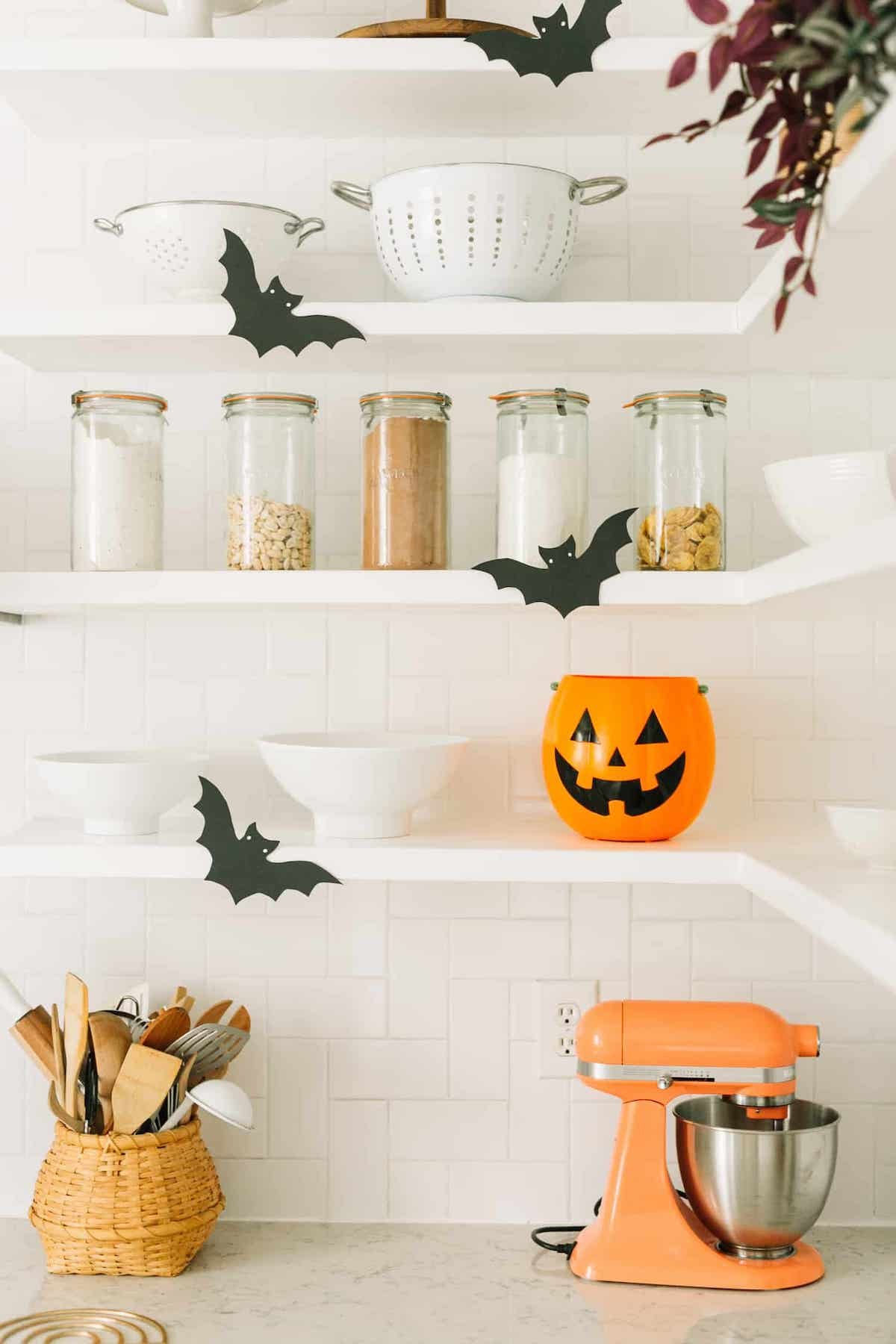 déco diy halloween facile cuisine orange papier do it yourself décoration - blog déco - clem around the corner