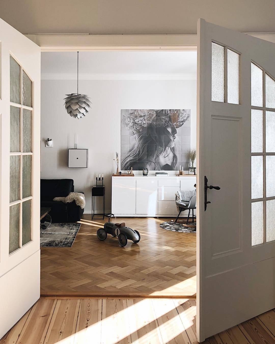 couleur pastel chambre porte ouverture salon parquet bois gris parquet bois lamé - blog déco - clem around the corner