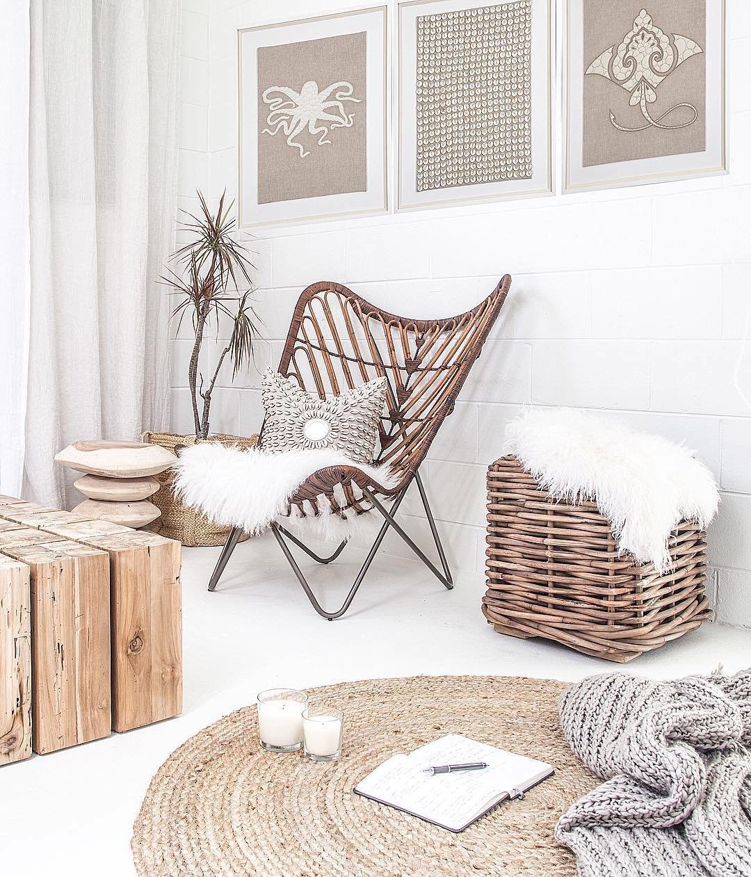 fauteuil butterfly fauteuil osier marron fourrure blanche style cosy - blog déco - clem around the corner