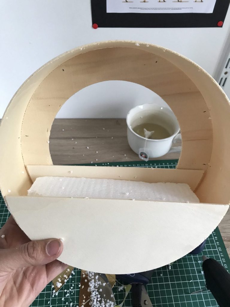 plante en papier mousse fond - blog déco - clem around the corner