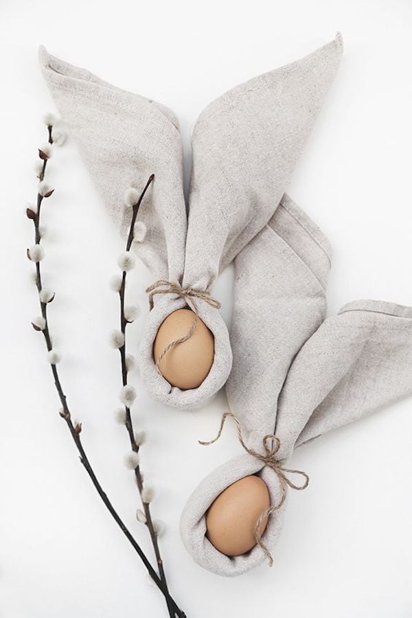 table de pâques déco serviettes lapin - blog déco - clem around the corner