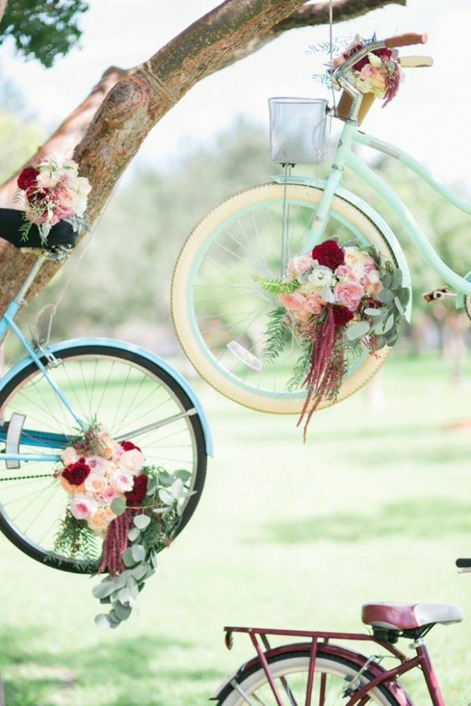 décoration originale couronne fleur mariage arbre
