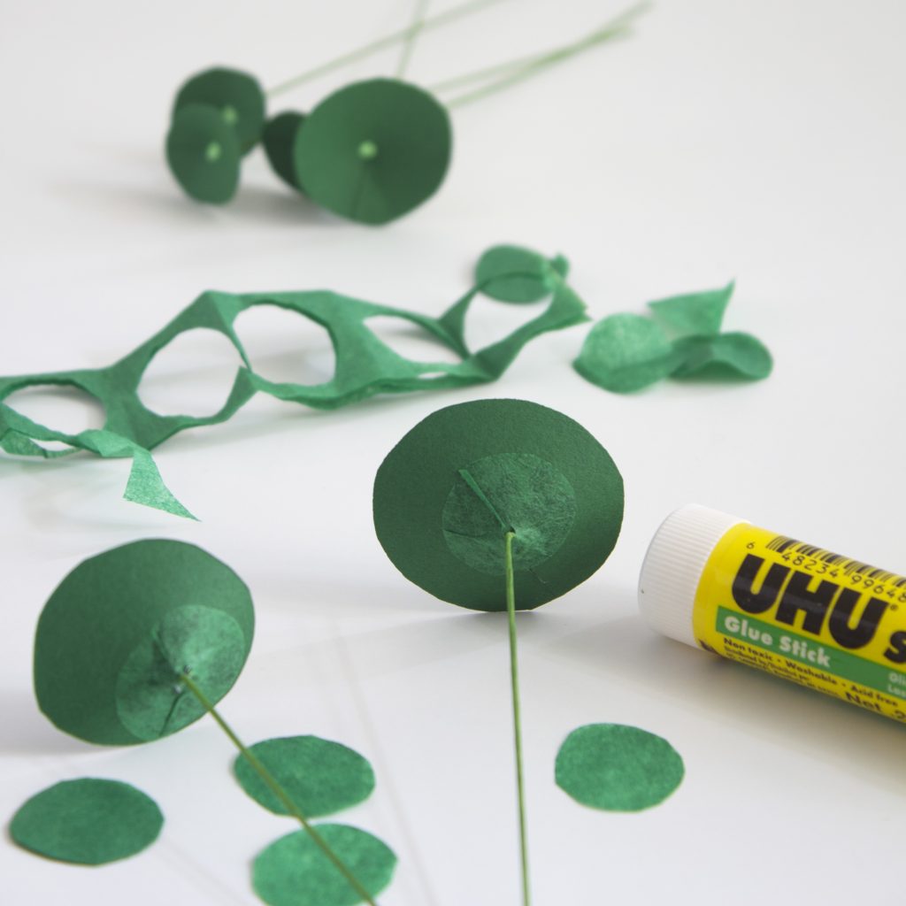 plante en papier diy pilea finition tiges - blog déco - clem around the corner