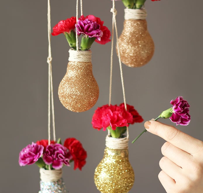 idée déco récup ampoule vase paillette fleurs - blog déco - clem around the corner