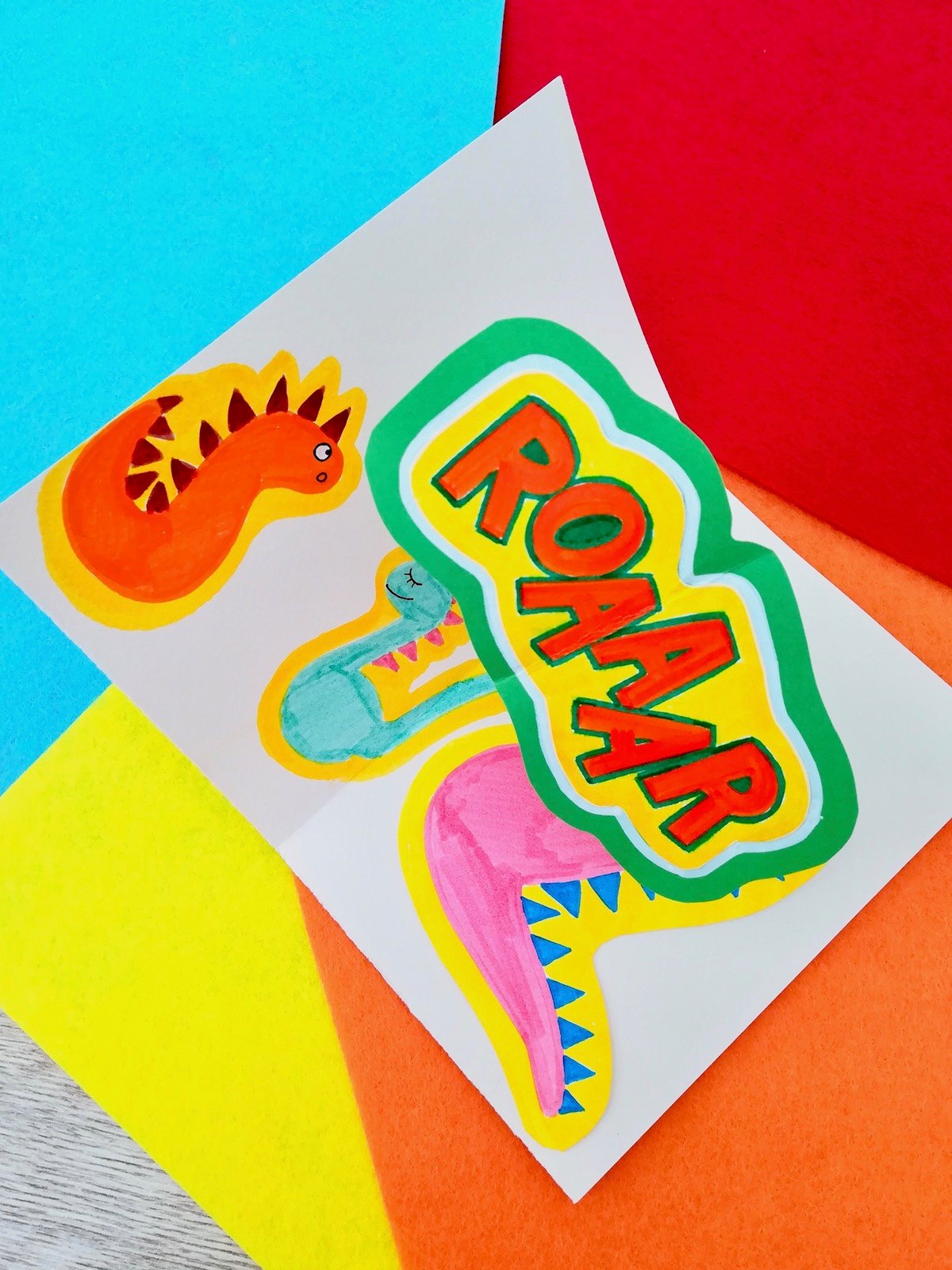 anniversaire enfant thème dinosaure carte diy originale