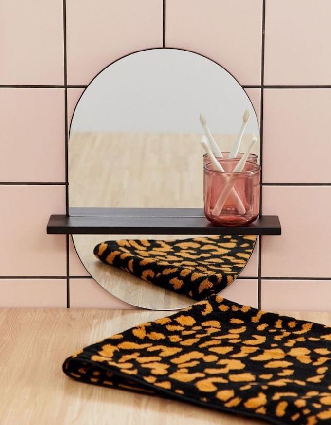 clem around the corner salle de bain miroir oval avec tablette Asos