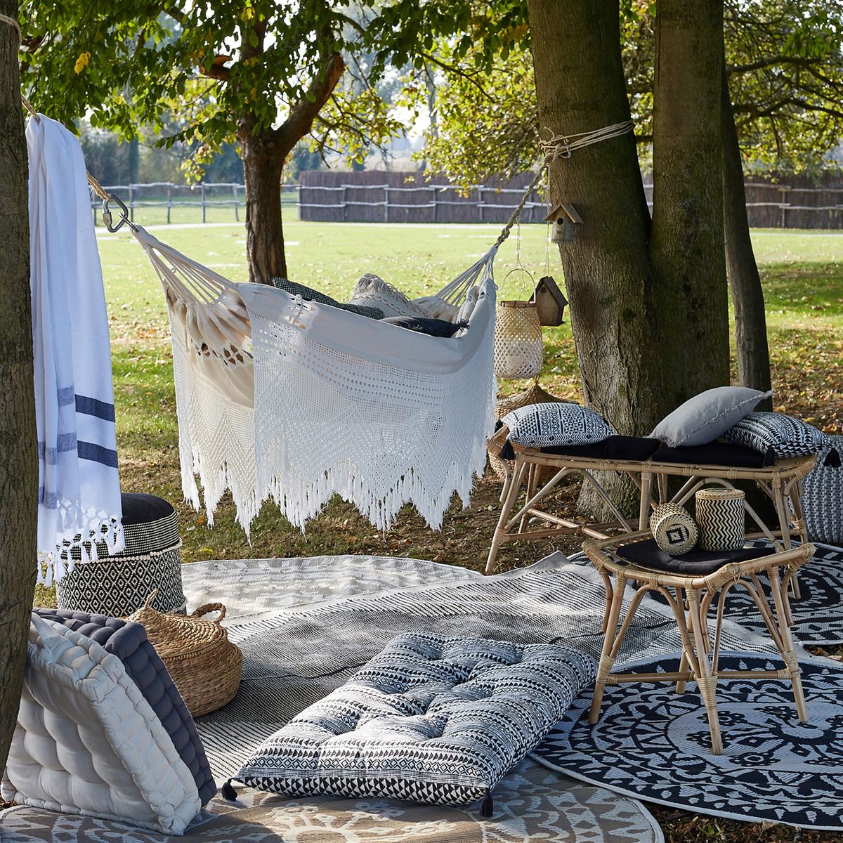 coin détente hamac blanc style bohème banquette rotin clem around the corner