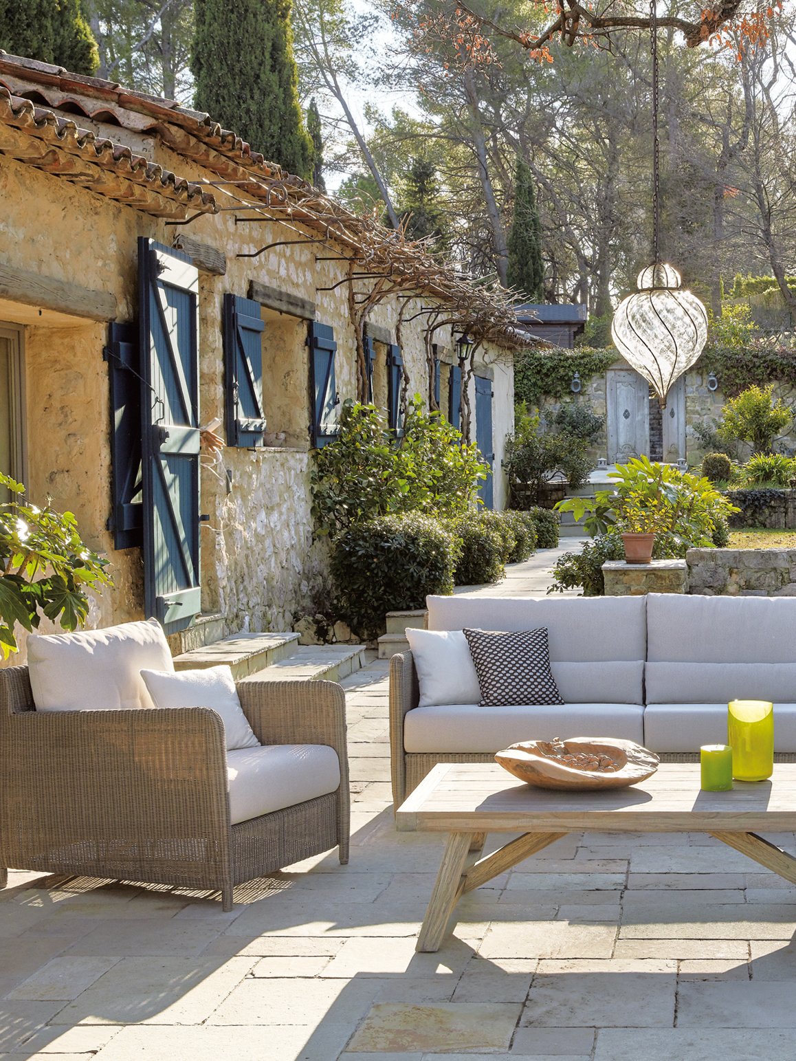 sifas jardin terrasse maison de vacances sud cannes - blog déco - clem around the corner