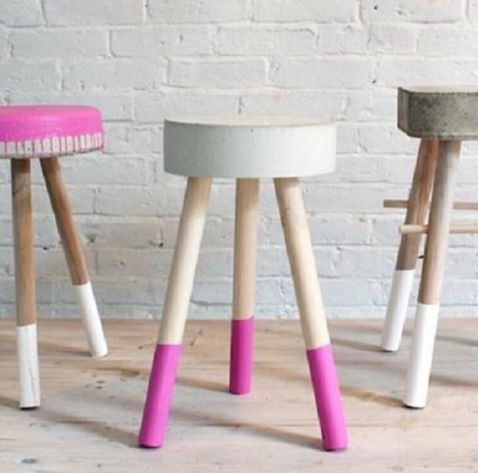 tabouret en béton diy mur briques blanc assise ronde rose - blog déco - clem around the corner