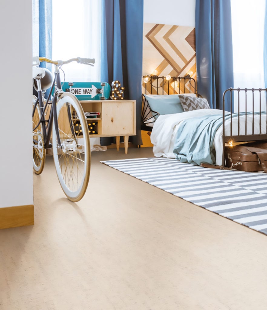 WISE Liège Amorim sol revêtement naturel écolo bio chambre enfant vélo lit à barreaux décoration intérieure clemaroundthecorner